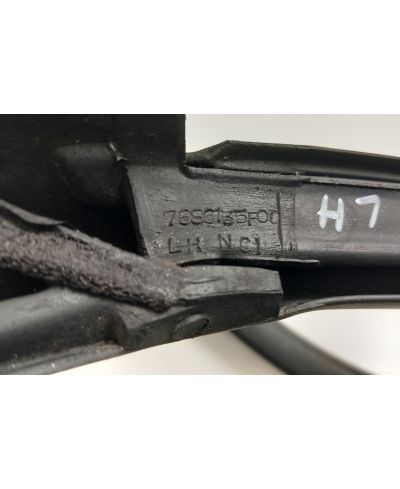 JOINT SUPERIEUR PORTIERE AVANT GAUCHE 200SX S13 NISSAN....PRIX OK ?