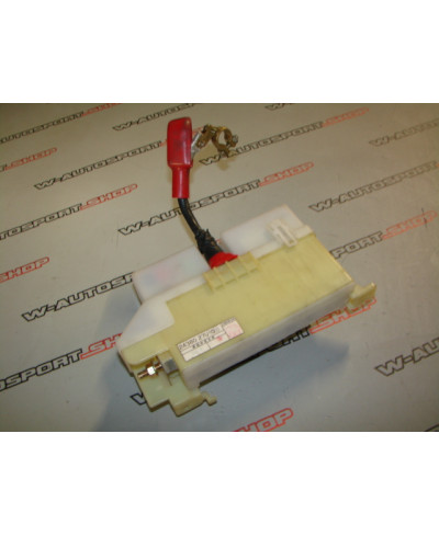 BOITE A FUSIBLE COFFRE R33 NISSAN