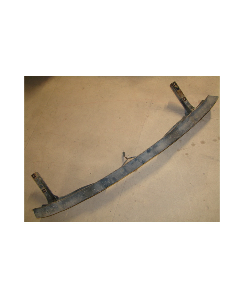 TRAVERSE PARE CHOC ARRIERE R33 NISSAN