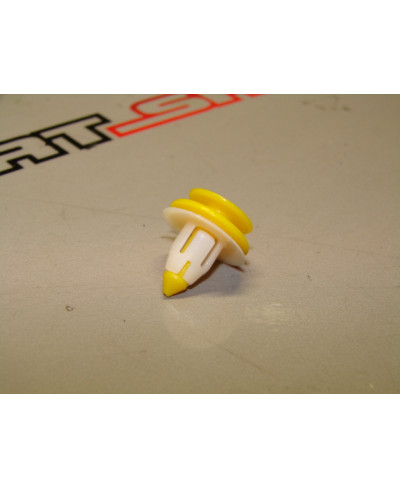 AGRAFE BAS DE CAISSE NISSAN