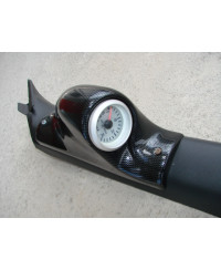 MONTANT PAREBRISE DROIT SUPPORT 1 MANOMETRES R33 NISSAN