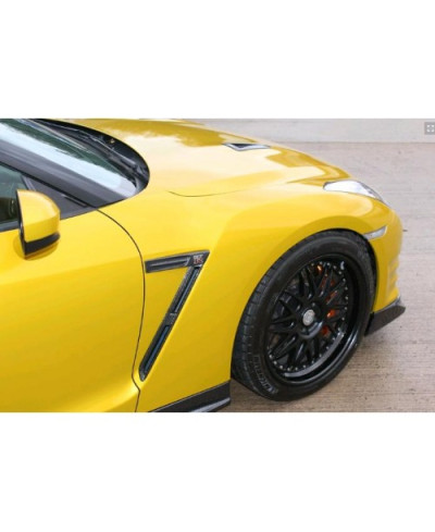 EMBLEMES AILES AVANT CARBONE GTR R35 09-13 KR