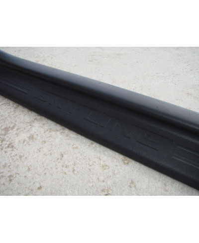 SEUIL DE PORTE DROITE R33 NISSAN