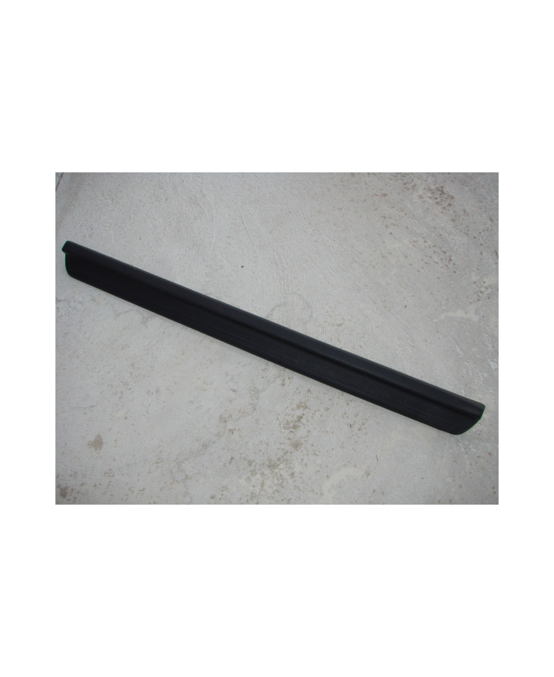 SEUIL DE PORTE GAUCHE R33 NISSAN