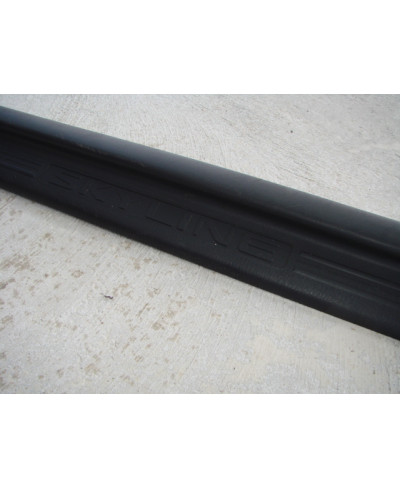 SEUIL DE PORTE GAUCHE R33 NISSAN