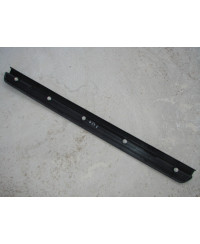 SEUIL DE PORTE GAUCHE R33 NISSAN