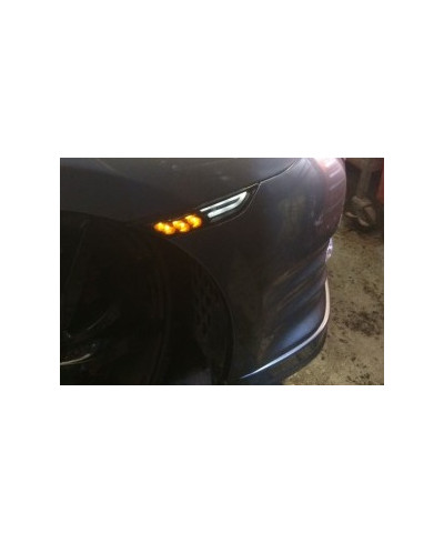 REPETITEUR D'AILE FEU DE JOUR GTR R35 KR