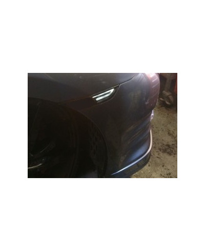 REPETITEUR D'AILE FEU DE JOUR GTR R35 KR