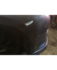 REPETITEUR D'AILE FEU DE JOUR GTR R35 KR