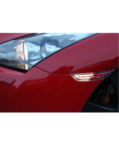 REPETITEUR D'AILE FEU DE JOUR GTR R35 KR