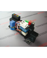 BOITE A FUSIBLE COFFRE R33 NISSAN