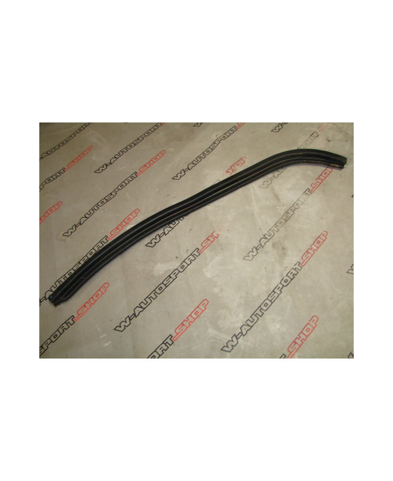 SET JOINTS SEUIL DE PORTE GAUCHE R33 NISSAN