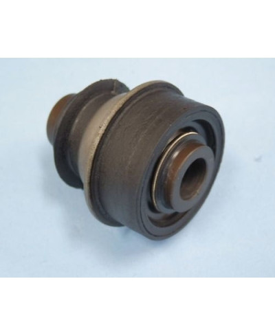 SILENTBLOC INTERIEUR TRIANGLE AVANT R33 R34 NISMO