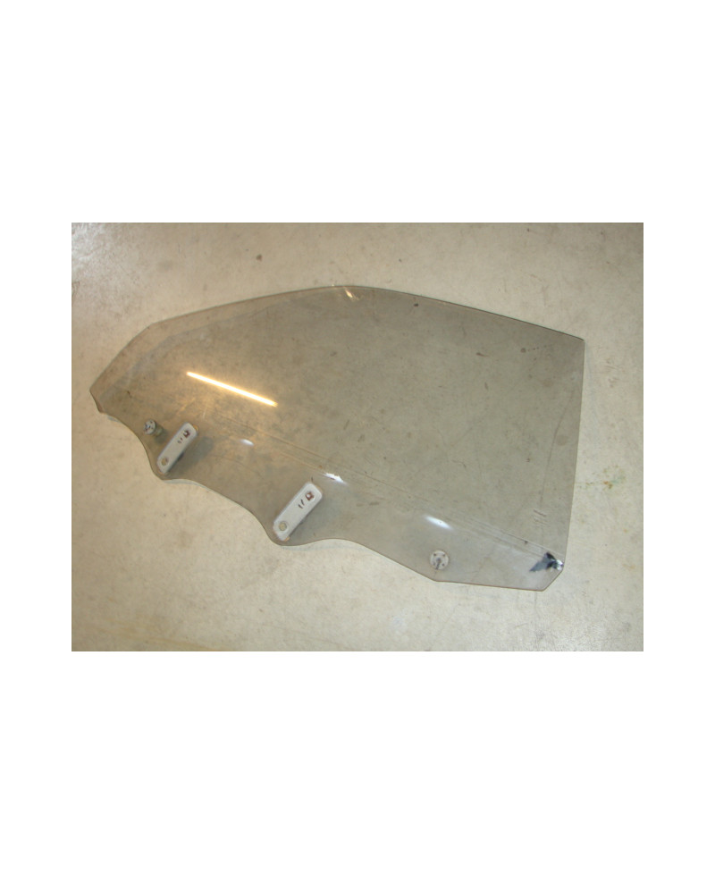 VITRE GAUCHE R32 NISSAN