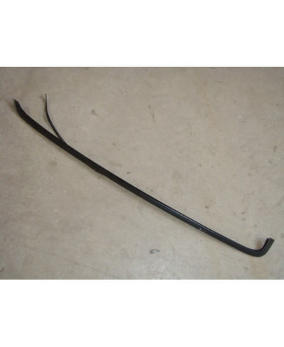 ENJOLIVEUR VITRE CUSTODE GAUCHE R32 NISSAN