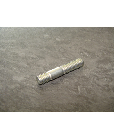 GOUJON POMPE EAU RB NISSAN