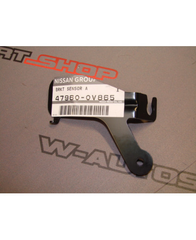 SUPPORT DROIT FAISCEAU CAPTEUR ABS CAISSE S15 NISSAN
