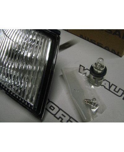 VEILLEUSE AVANT DROITE S14A NISSAN  