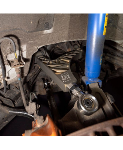 BRAS DE CARROSSAGE SUPERIEUR ARRIERE REGLABLES NISSAN GTR R35 JAPSPEED