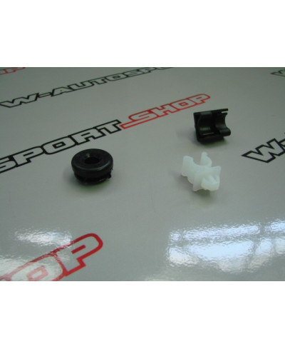 KIT FIXATION TRINGLE CAPOT S13 NISSAN 