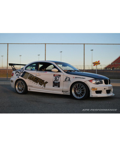 AILERON FIBRES DE CARBONE GTC-200 BMW 135i - APR PERFORMANCE