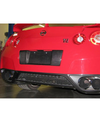 SUPPORT PLAQUE D'IMMATRICULATION CARBONE NISSAN GTR R35 (2008-2011) - APR PERFORMANCE 