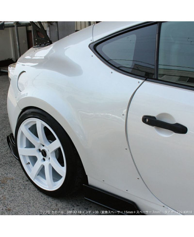 AILES ARRIERES +25MM EN FIBRE DE VERRE TOYOTA GT86 - ORIGIN LABO 