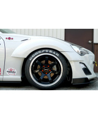 KIT CARROSSERIE RACING LINE EN FIBRE DE VERRE TOYOTA GT86 - ORIGIN LBO 