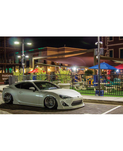 KIT CARROSSERIE RACING LINE EN FIBRE DE VERRE TOYOTA GT86 - ORIGIN LBO 