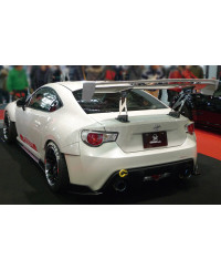 KIT CARROSSERIE RACING LINE EN FIBRE DE VERRE TOYOTA GT86 - ORIGIN LBO 