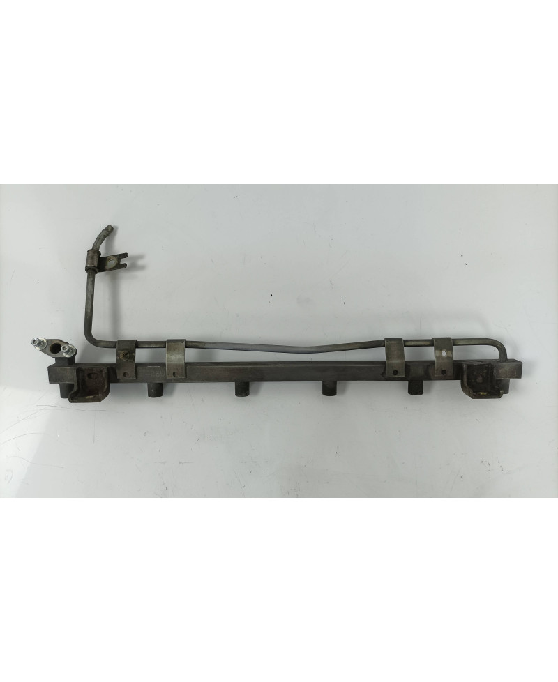 RAMPE INJECTION ESSENCE ORIGINE NISSAN RB20