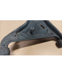 TRIANGLE ARRIERE GAUCHE SKYLINE R33 ORIGINE NISSAN