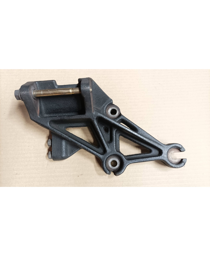 SUPPORT DE POMPE DE DIRECTION ASSISTEE RB26DETT NISSAN 