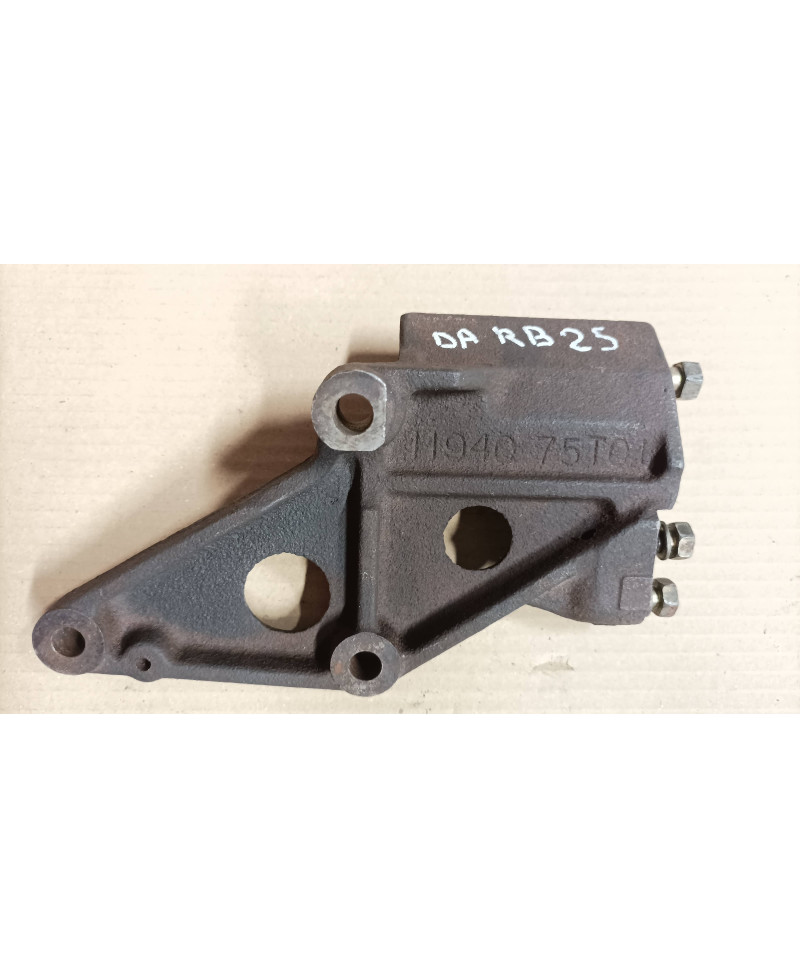 SUPPORT DE POMPE DE DIRECTION ASSISTEE RB25DET NISSAN 