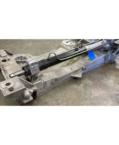 SUPPORT DE CREMAILLERE DE DIRECTION CHEVROLET CORVETTE C5/ C6 - MAX 