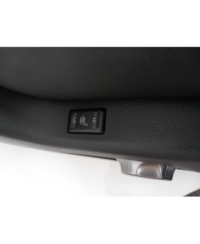 SIEGE CONDUCTEUR R35GTR LHD NISSAN