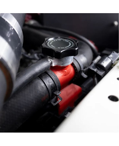 ENTREE DE REMPLISSAGE DU LIQUIDE DE REFROIDISSEMENT MITSUBISHI LANCER EVO X (08-15) - MISHIMOTO