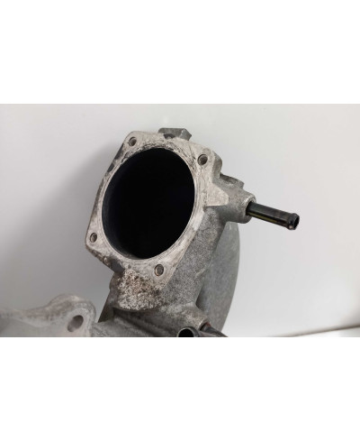 COLLECTEUR ADMISSION 350Z NISSAN...A NETTOYER