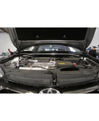 BARRE ANTI RAPPROCHEMENT AVANT TOYOTA CAMRY (15-17) - MEGAN RACING 