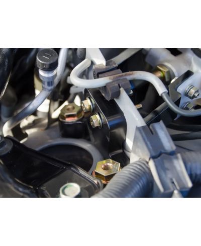 SUPPORT DE MAITRE CYLINDRE DE FREIN NISSAN 350Z/ INFINITI G35 - Z1