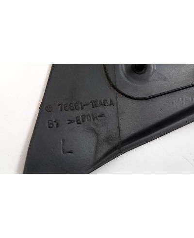 JOINT SUPERIEUR PORTIERE AVANT GAUCHE 370Z NISMO ....PRIX OK ?