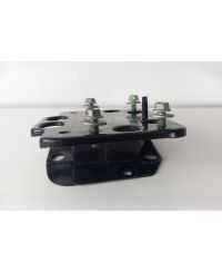 SUPPORT PARE-CHOC ARRIERE GAUCHE 370Z NISMO NISSAN ....PRIX OK ?