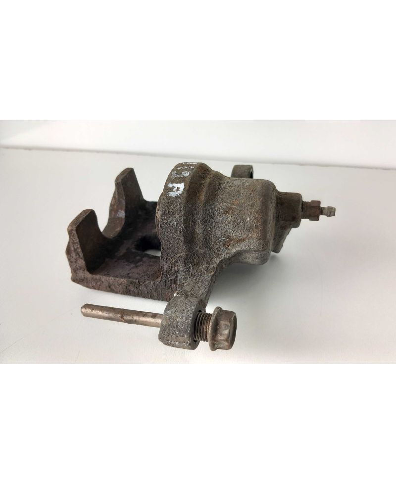 DEMI ETRIER ARRIERE GAUCHE 200SX S13 NISSAN