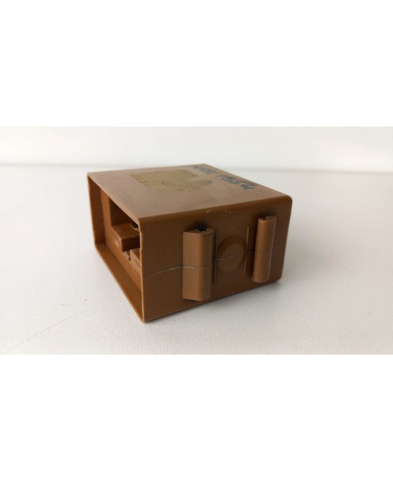 RELAIS ESSUIE GLACE AVANT R32 NISSAN