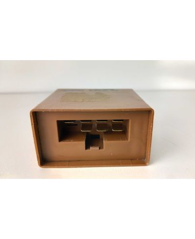 RELAIS ESSUIE GLACE AVANT R32 NISSAN