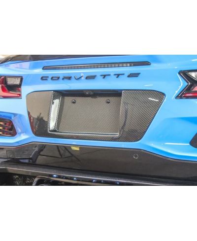 SUPPORT PLAQUE D'IMMATRICULATION CARBONE CHEVROLET CORVETTE C8 - APR PERFORMANCE