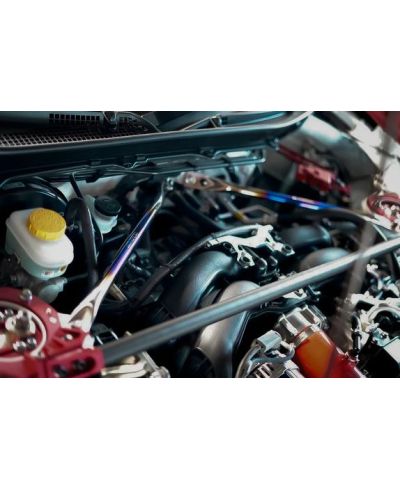 BARRE DE RENFORT (V-BAR) DE BAIE DE PARE BRISE TITANE TOYOTA GR86, GT86/ SUBARU BRZ - APEXI